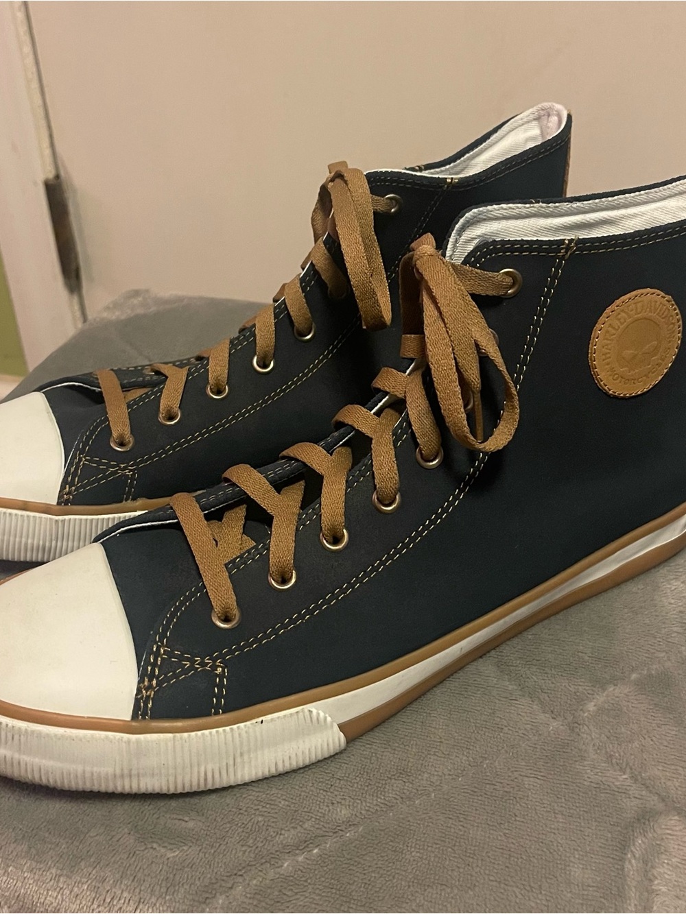 Harley-Davidson Black High-Top Sneakers with Brown Accents